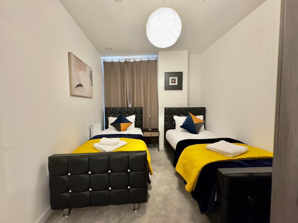 3Bedroom, 2Bathroom, Balcony,Luxury Flat Westfield Лондон Экстерьер фото