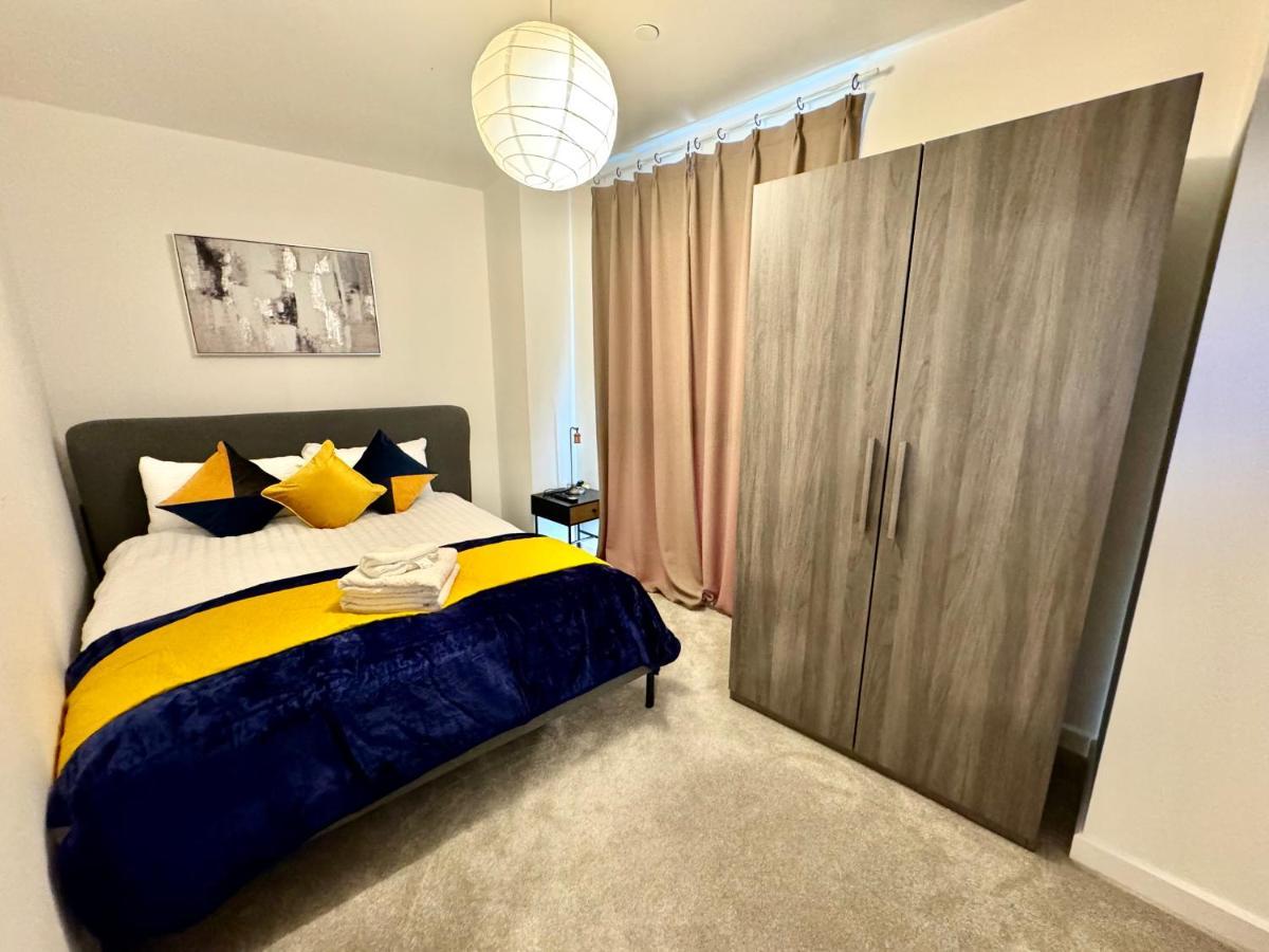 3Bedroom, 2Bathroom, Balcony,Luxury Flat Westfield Лондон Экстерьер фото