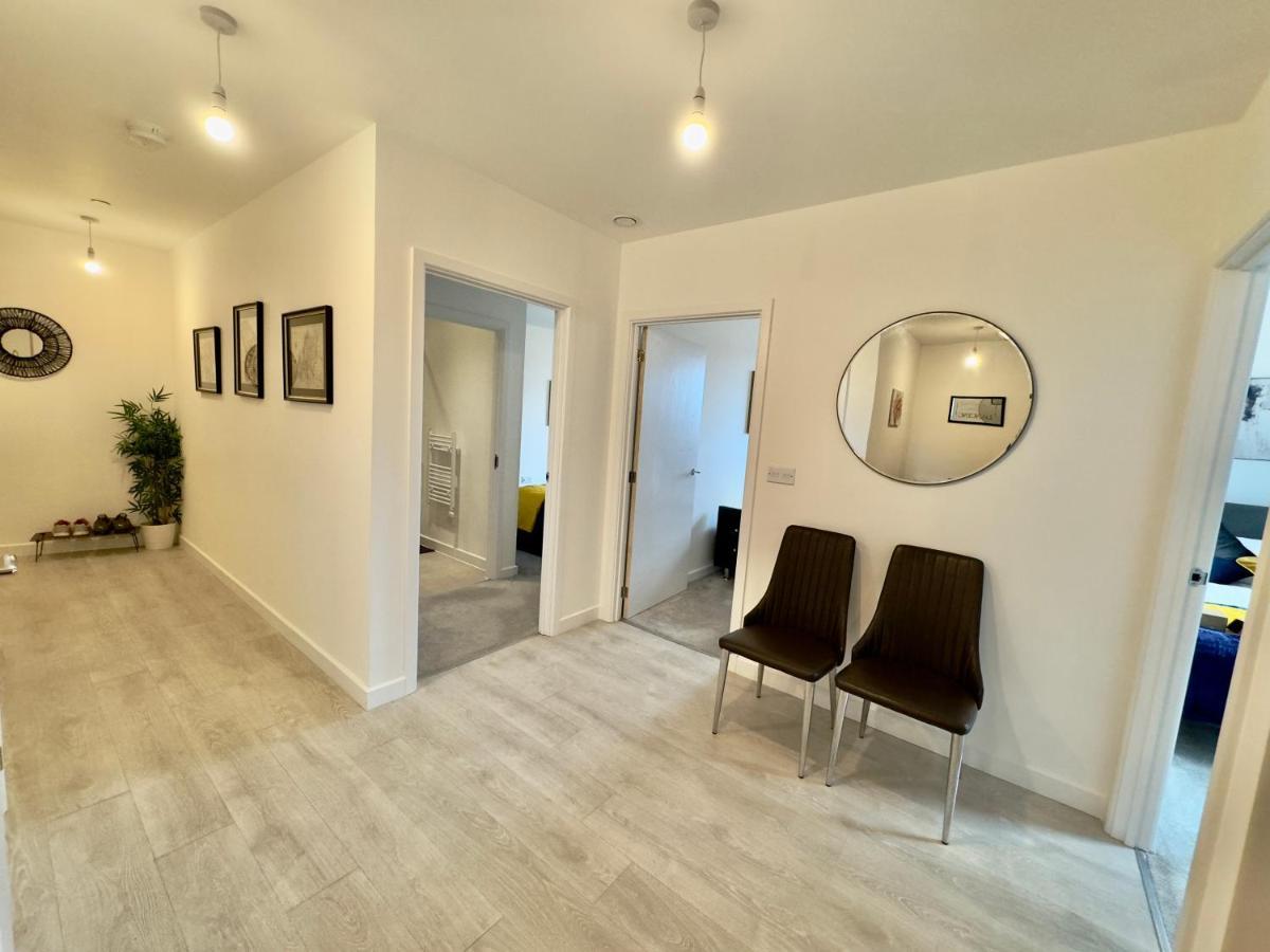 3Bedroom, 2Bathroom, Balcony,Luxury Flat Westfield Лондон Экстерьер фото
