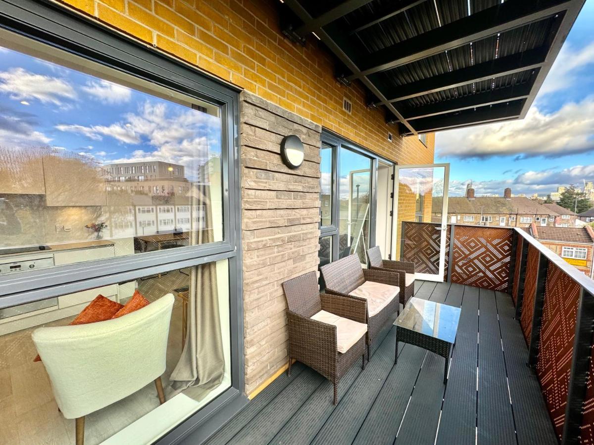 3Bedroom, 2Bathroom, Balcony,Luxury Flat Westfield Лондон Экстерьер фото