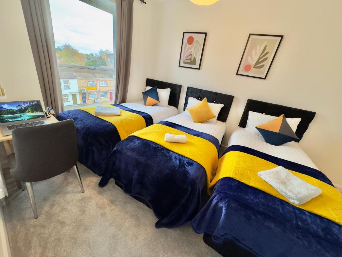 3Bedroom, 2Bathroom, Balcony,Luxury Flat Westfield Лондон Экстерьер фото