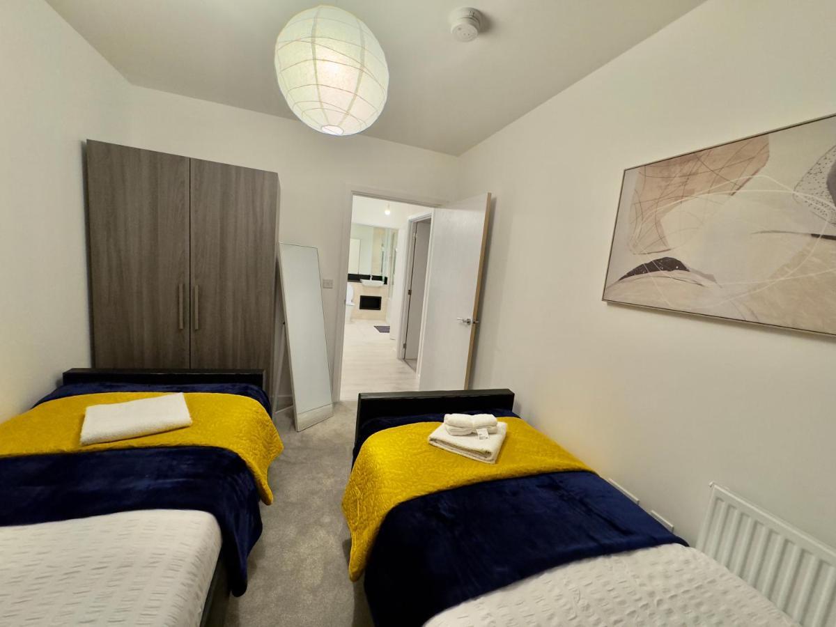 3Bedroom, 2Bathroom, Balcony,Luxury Flat Westfield Лондон Экстерьер фото