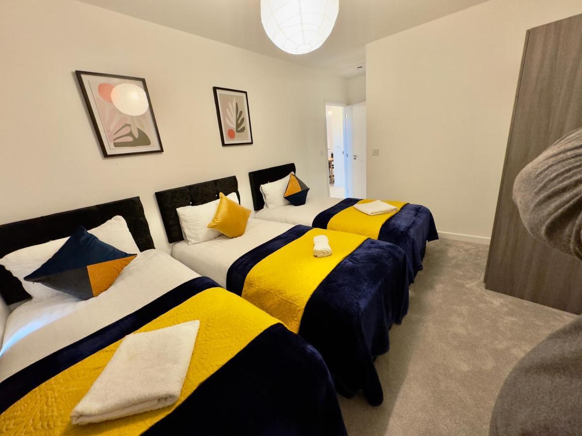 3Bedroom, 2Bathroom, Balcony,Luxury Flat Westfield Лондон Экстерьер фото
