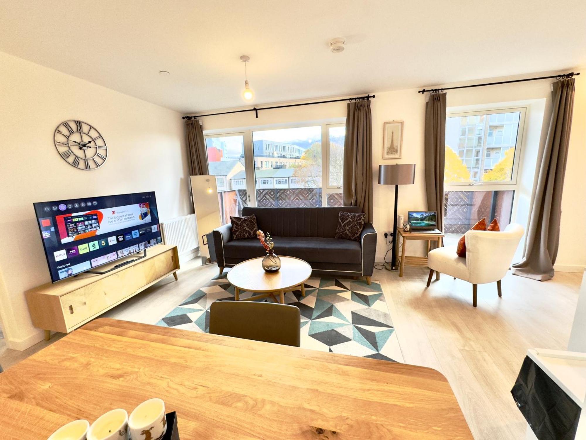 3Bedroom, 2Bathroom, Balcony,Luxury Flat Westfield Лондон Экстерьер фото